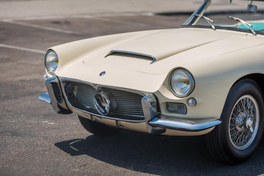 Детали экстерьера Maserati 3500 GT Spyder by Frua (AM101.268) 1957 года  (фото 6 из 26)
